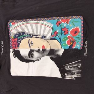 Frieda Kahlo cropped t-shirt, size small
